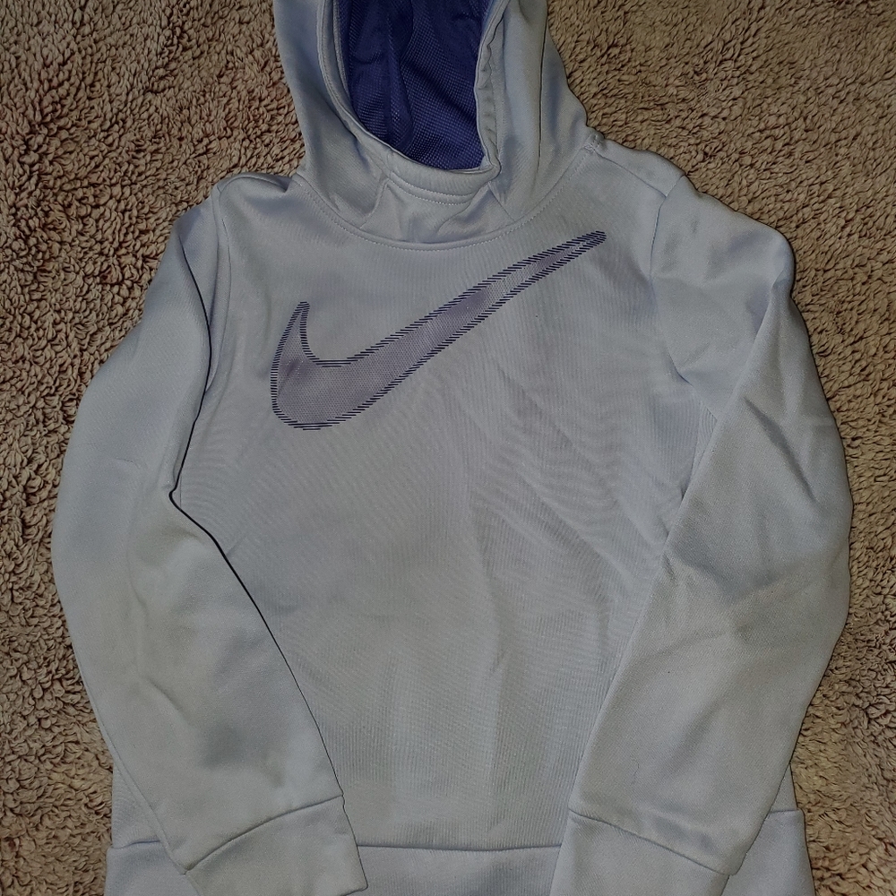 Girls Nike Youth Small sweatshirt
